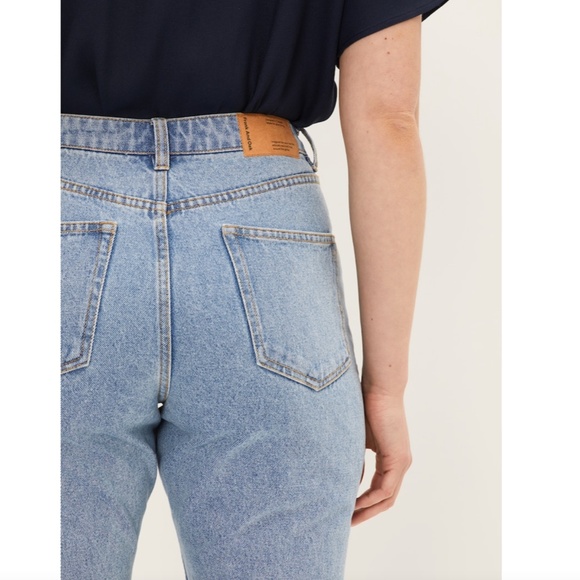 NWT STEVIE HIGHRISE MOM JEANS TAPERED LIGHT INDIGO - Picture 4 of 16